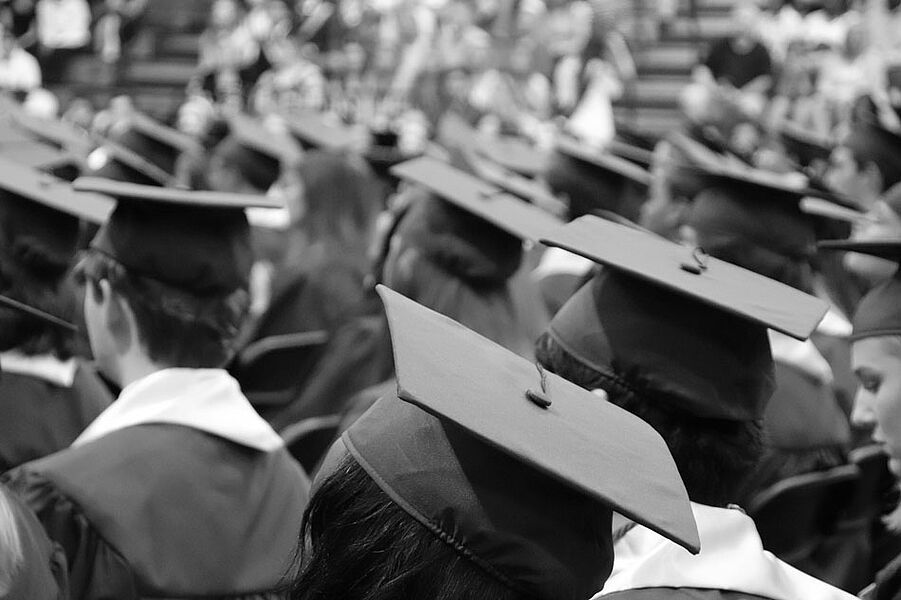 Zusammenarbeit der Oakland University und PLATO North America zum Lehrplan für technische Risikoanalyse